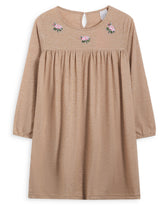 <img src="Khaki-Embroidered-Floral-Long-Sleeve-Shift-Dress.jpg" alt="Khaki Embroidered Floral Long-Sleeve Shift Dress" loading="lazy">