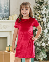 <img src="Red-Velvet-Short-Sleeved-Shift-Dress.jpg" alt="Red Velvet Short Sleeved Shift Dress" loading="lazy">