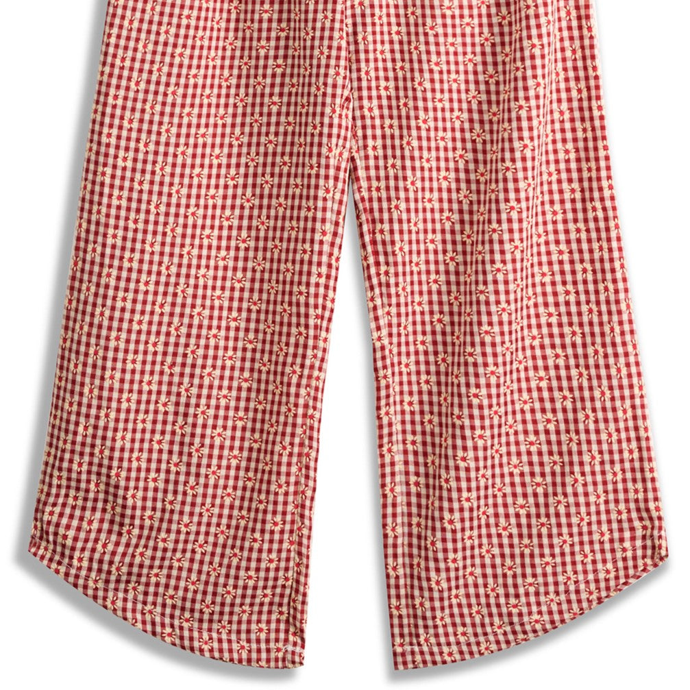 <img src="Red-White-Daisy-Ruffle-Sleeveless-Top-Pants.jpg" alt="Red White Daisy Ruffle Sleeveless Top Pants" loading="lazy">